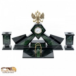Элитный настольный набор из камня и бронзы с часами "Совещание" дл.53см