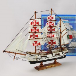 Модель парусника "NRP SAGRES"