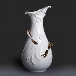 Фарфоровая ваза "Золотые стрекозы"