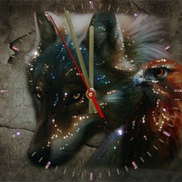 Часы с кристаллами Swarovski "Взгляд хищника"